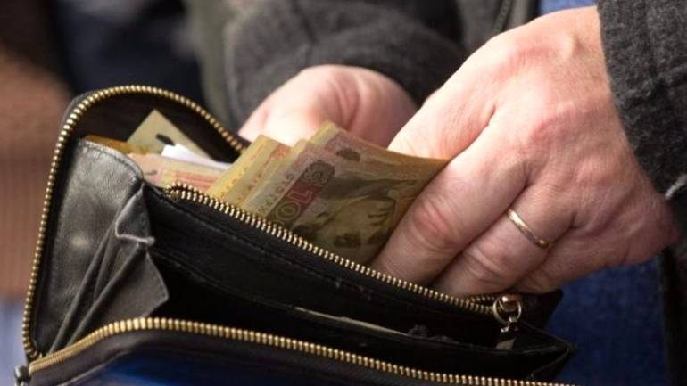 Сьогодні мінімальна пенсія зросла на 62 гривні