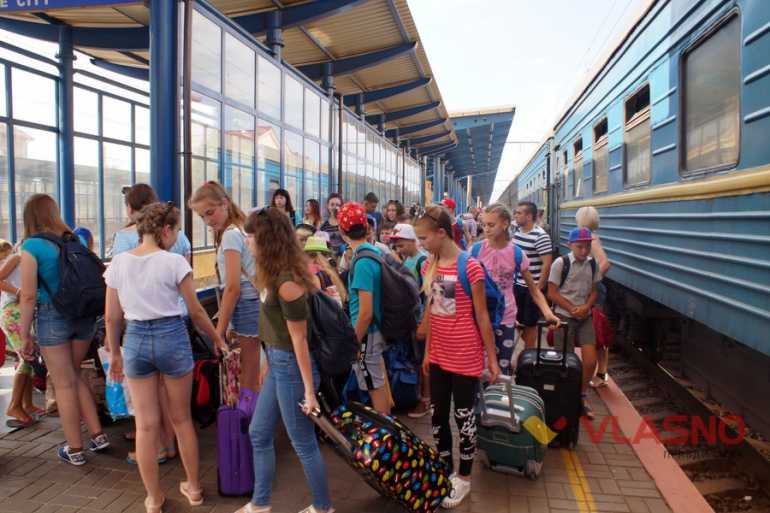 діти з Волновахи у Вінниці фото