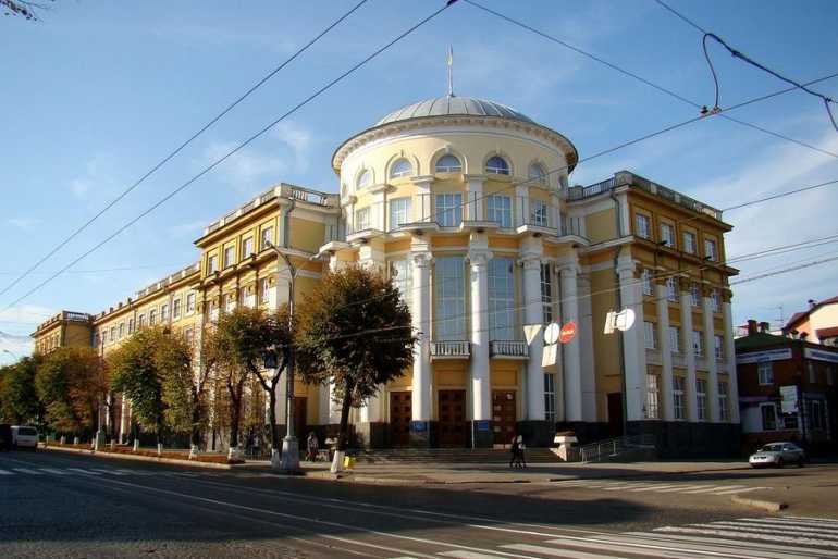 В апараті Вінницької облради не вистачає керівника