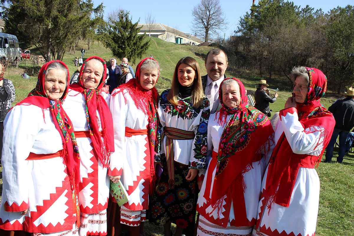 Лариса Білозір фото