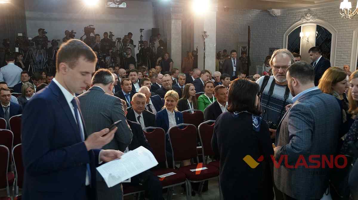 Poroshenko-Groysman-1