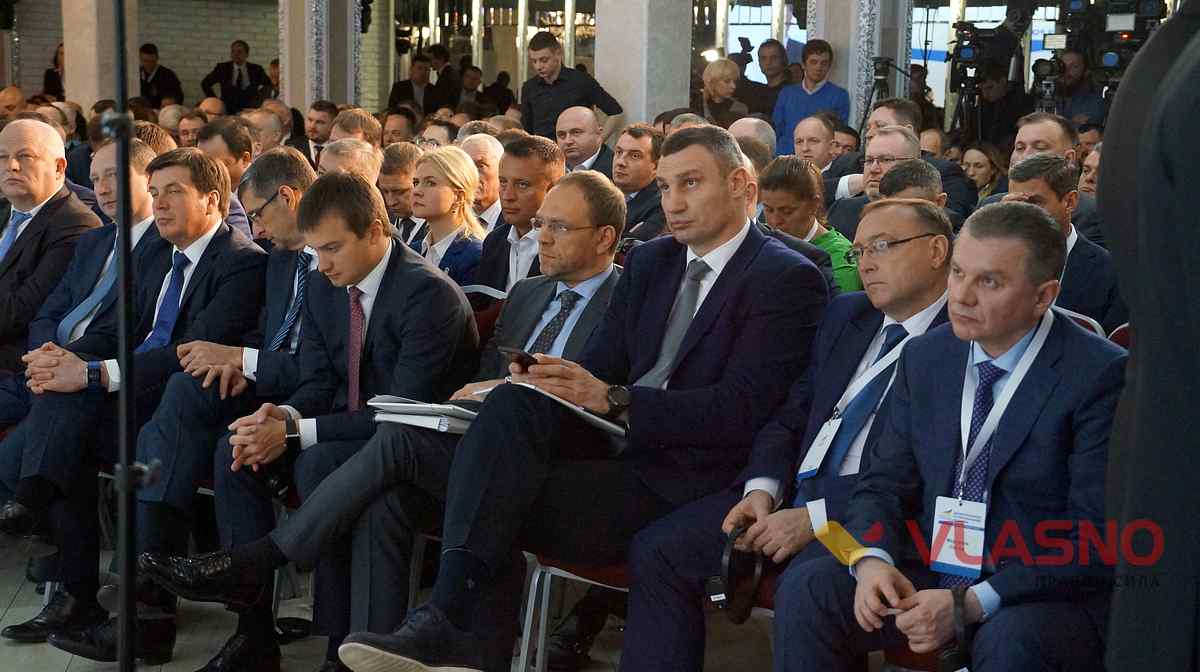 Poroshenko-Groysman-13