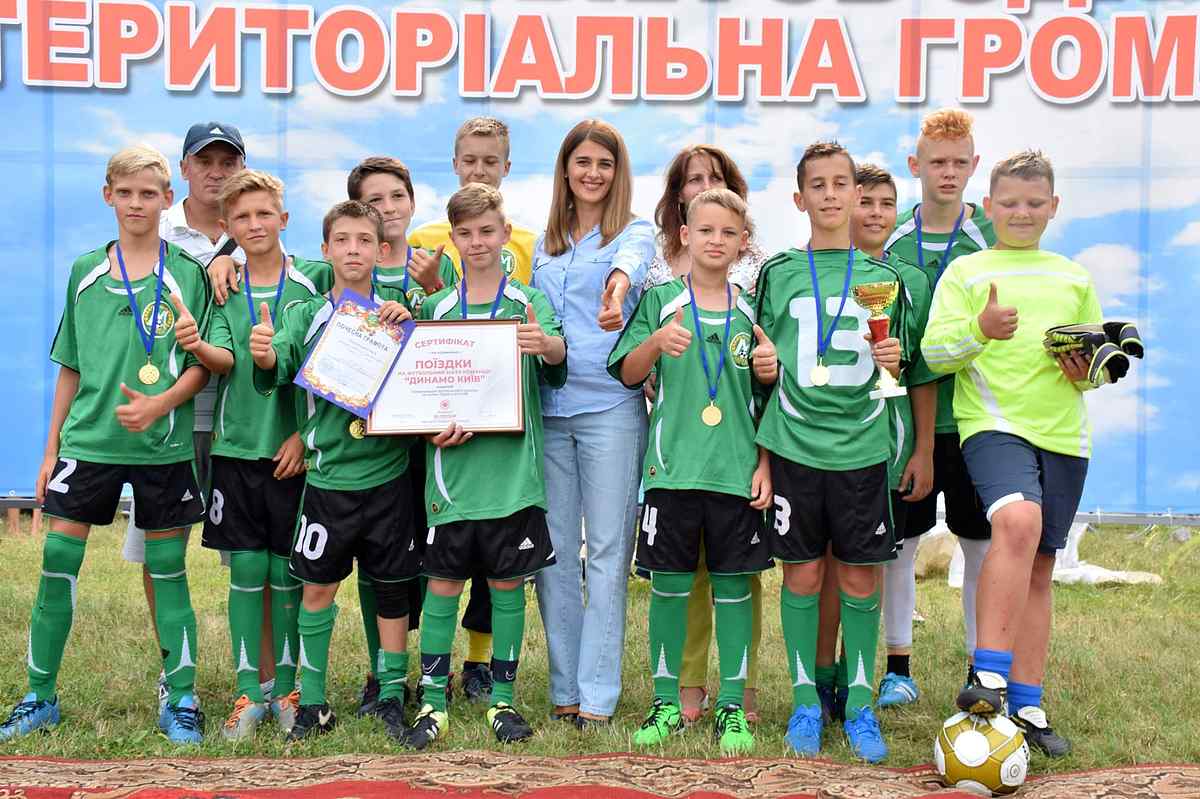 футбольний турнір на Кубок Лариси Білозір фото