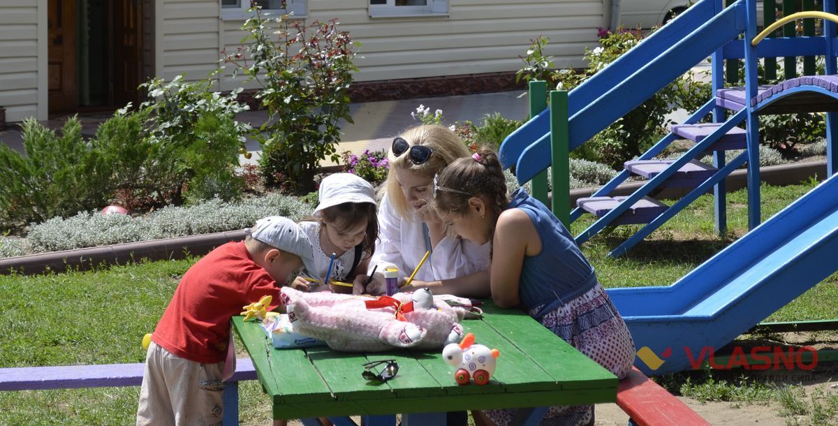 Natalya-Dobrovolska-z-ditkamy