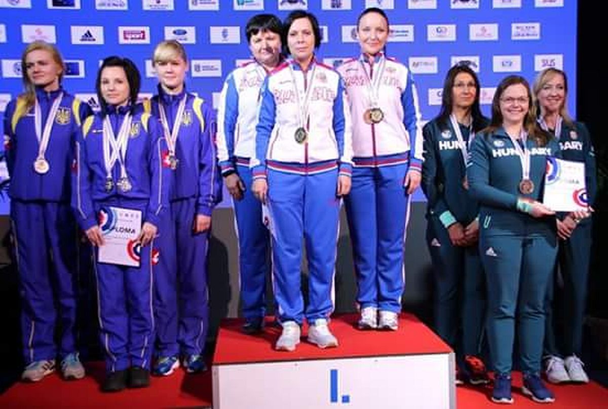 Vinnytski-striltsi-pryvezly-z-Uhorshchyny-diuzhynu-nahorod1