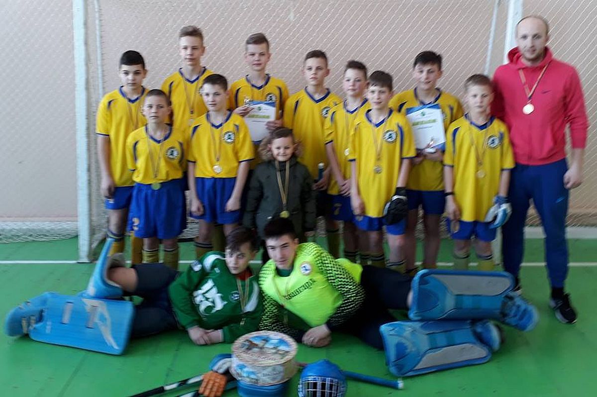 Na-Vinnychchyni-u-postrazhdalomu-vid-vybukhiv-sportzali-provely-khokeinyi-chempionat-Ukrainy4