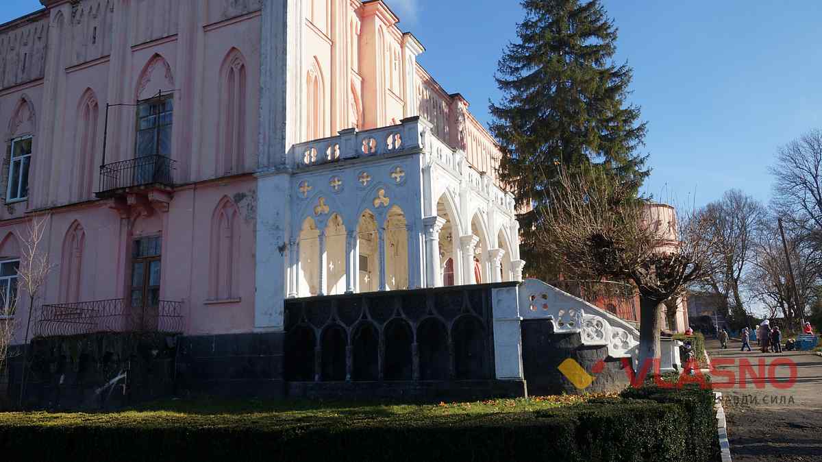 chornatun castel 36 1