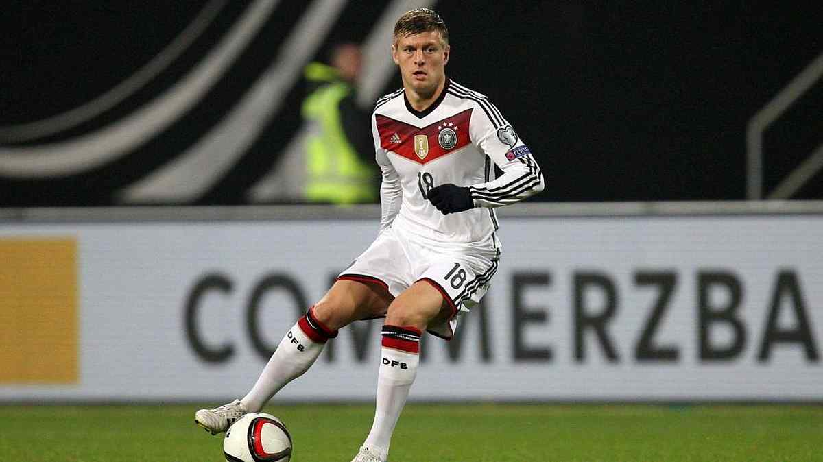 kroos 1