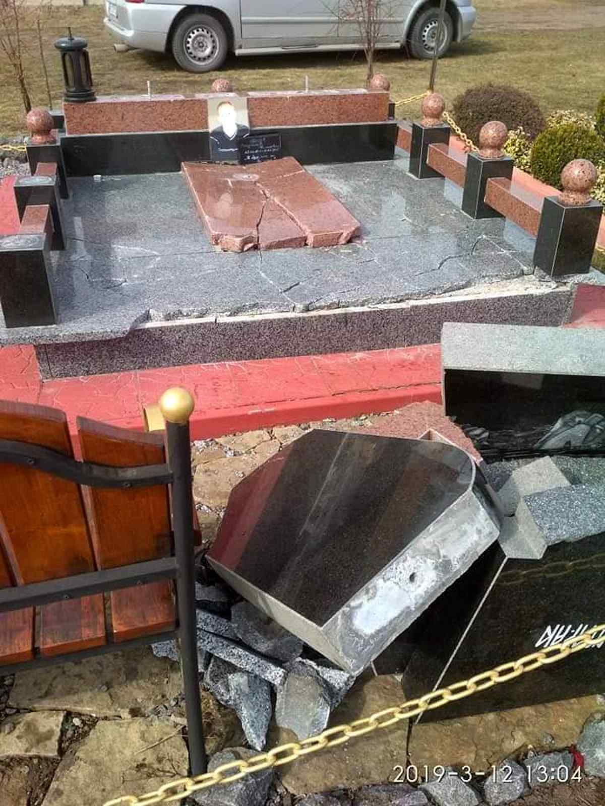 894054 3 w 1000 1