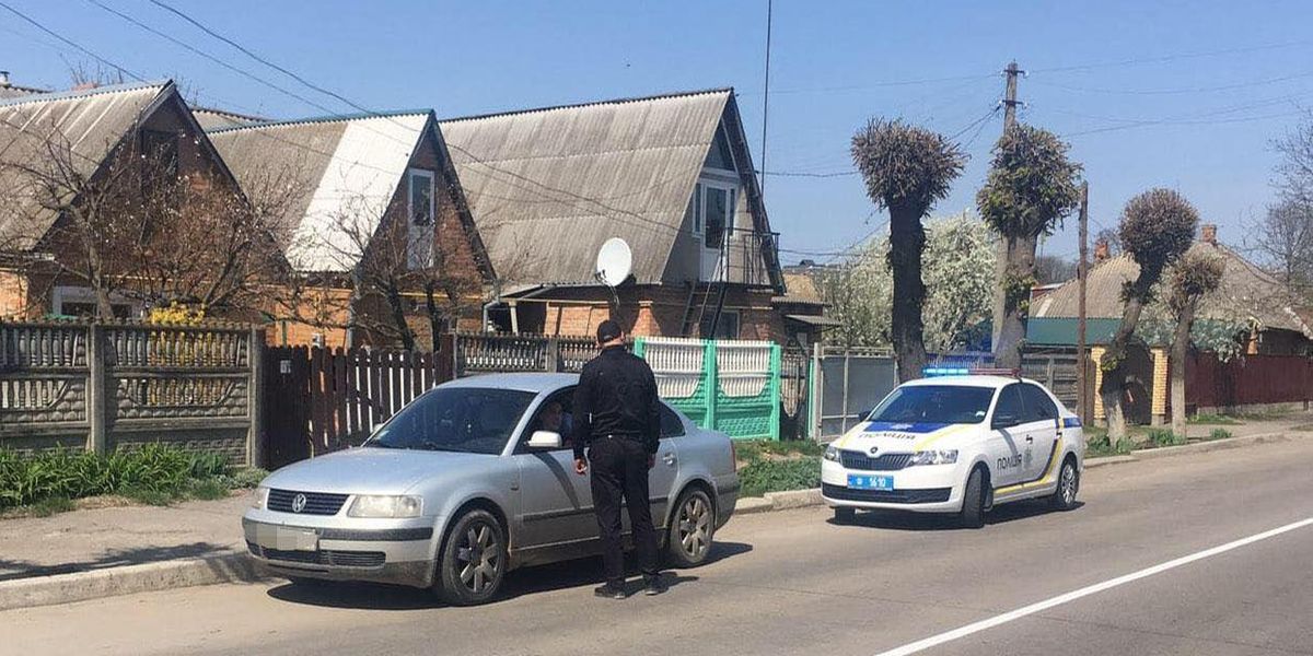 vinnytski politseyski pereviryayut bezpeku na dorohakh 2