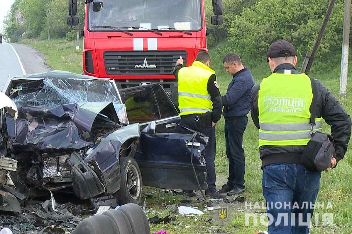 na-vinnychchyni-zishtovhnylysia-avto-4 1
