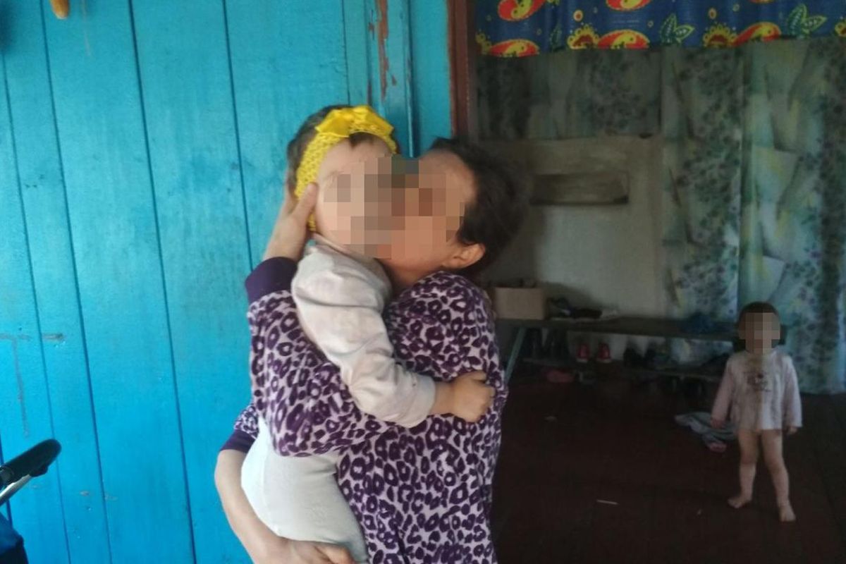 na zhytomyrshchyni batky vbyly ta spalyly ridnu donku 2