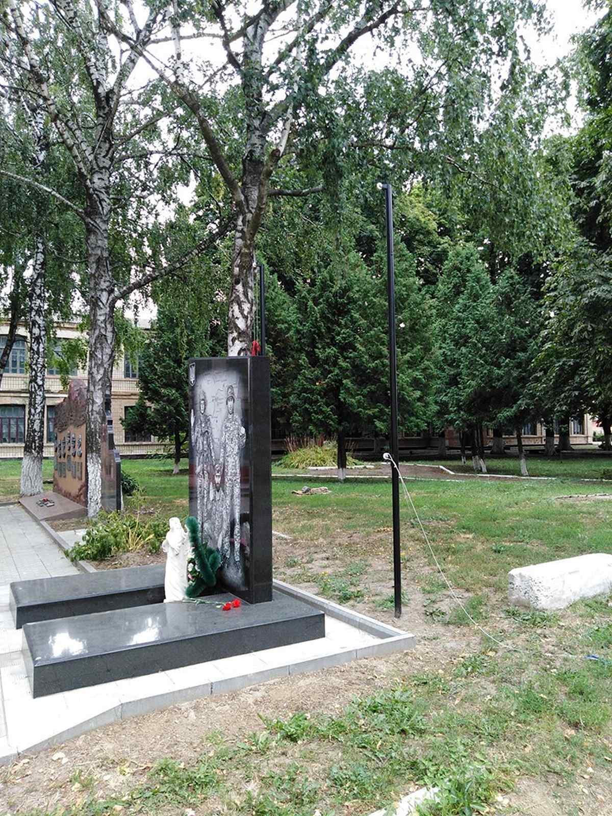 vandalu-pamiatnuk-ato-5 1