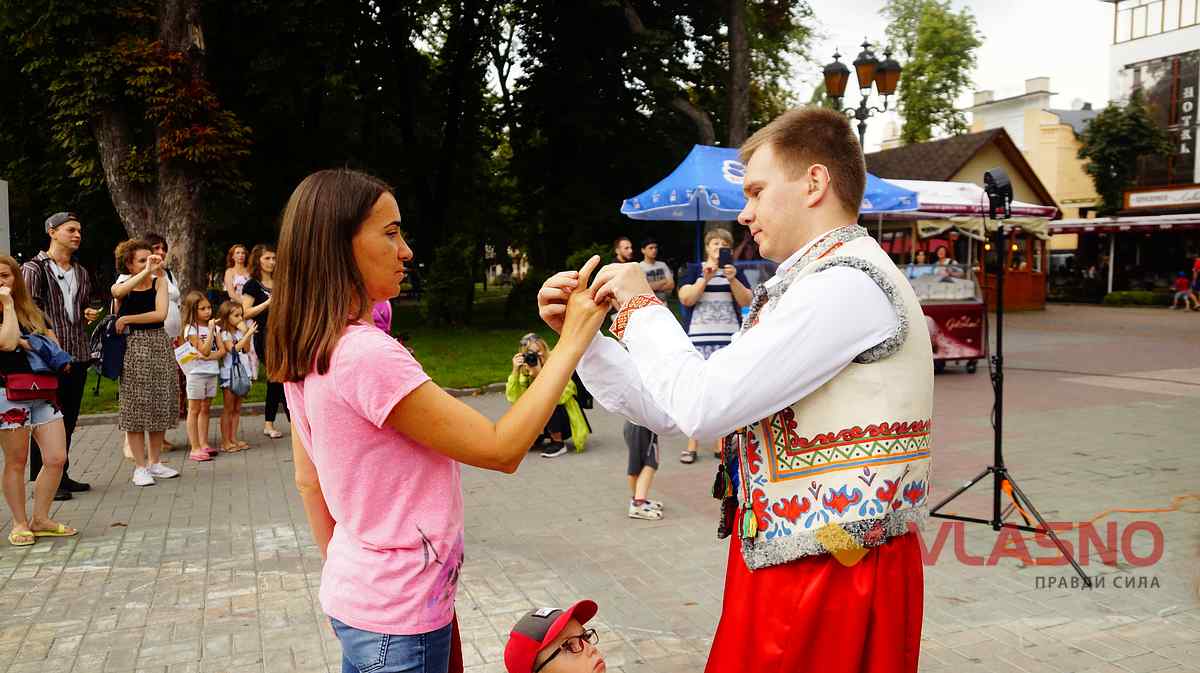 inkluzuvnuj-teatr-vinnitsia-biluj-kub- 7 1