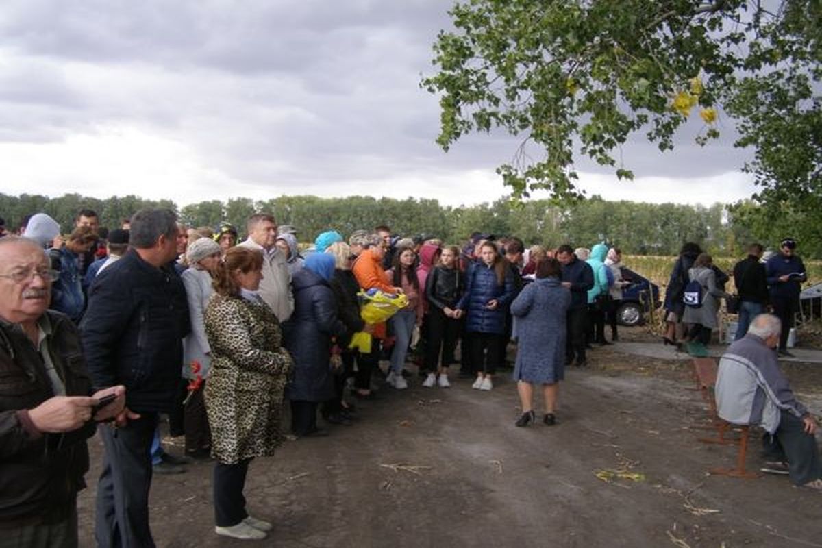 na vinnychchyni vstanovyly memorial i pamyatnyk yevreyam 1