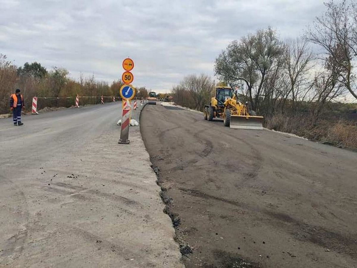 na vinnychchyni remontuyut dorohu mizhnarodnoho znachennya 1