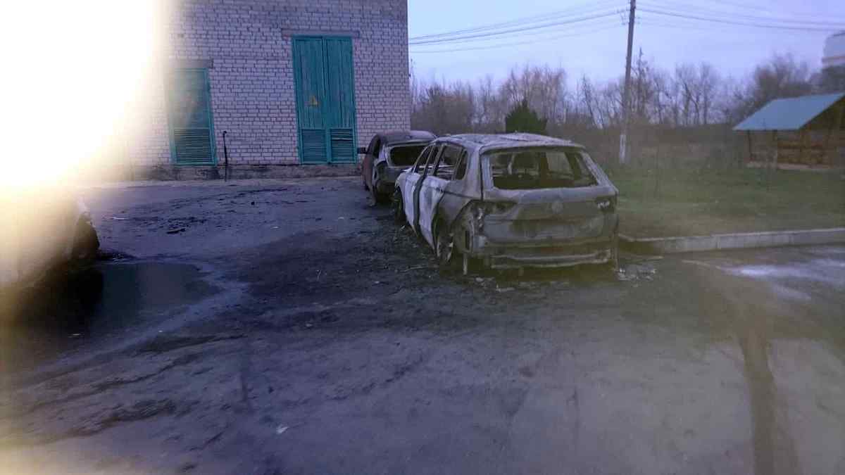 zgorily-avtivky-6