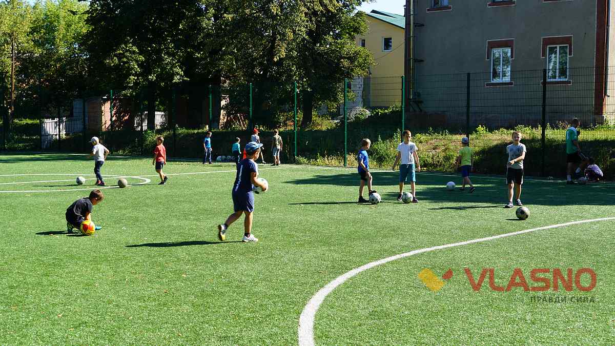 football 107 1