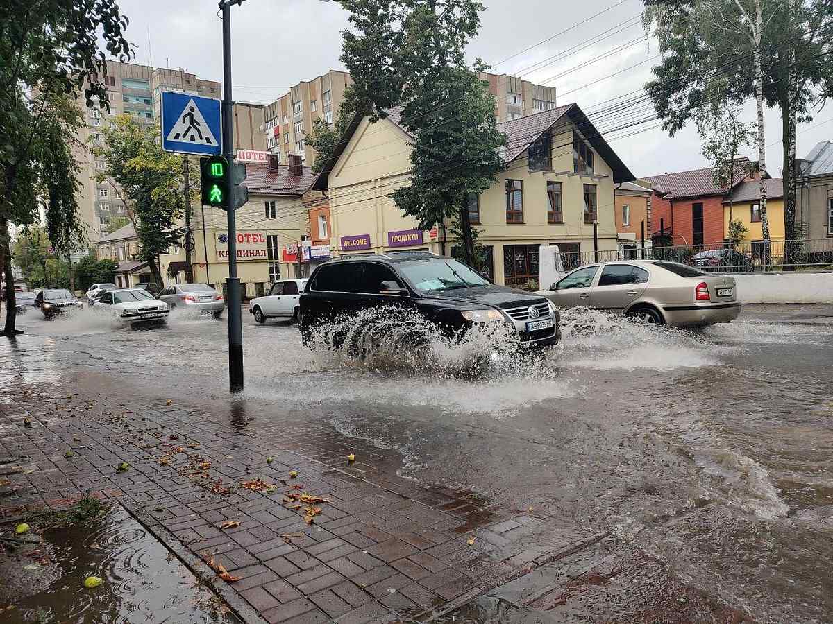 dochzh-vinnitsia-zlyva-12 1