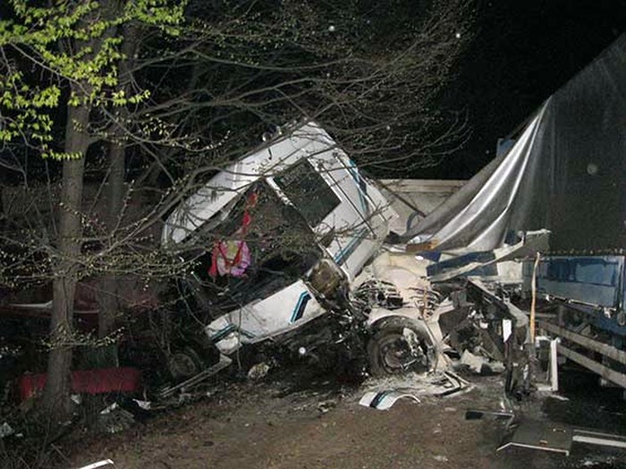 Внаслідок автопригоди на Вінниччині постраждали дві людини
