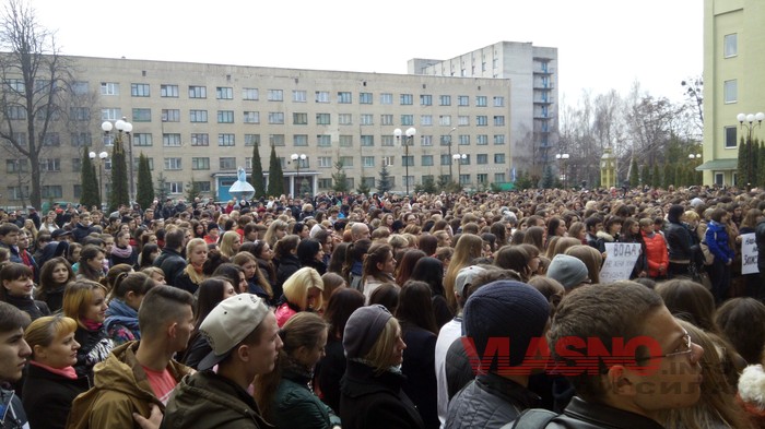 Аварійний гуртожиток зіштовхнув лобами вінницьких та донецьких студентів 