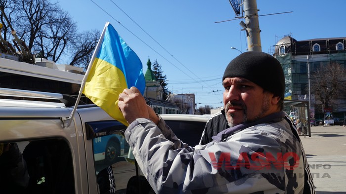 Вінничани передали на Схід півтисячі писанок 