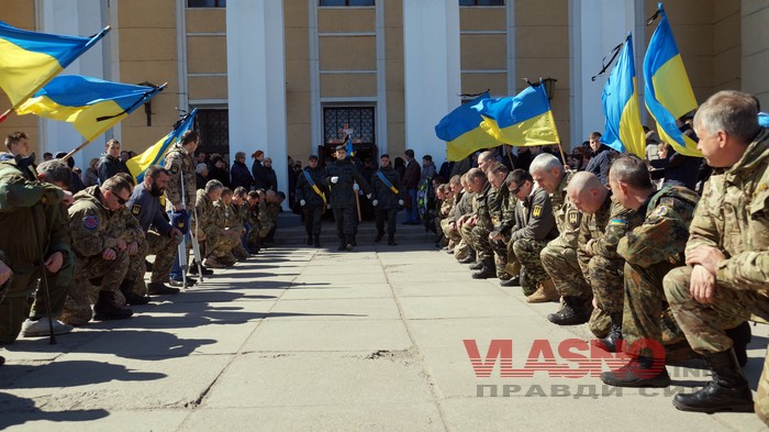 Вінниця знову тужить за полеглим воїном: прощання із “Сантою”