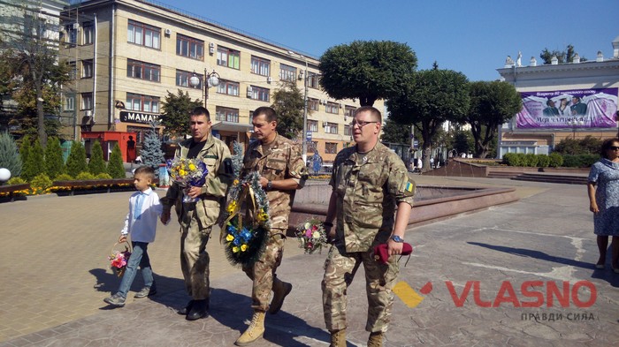 мітинг-реквієм у День Незалежності у Вінниці фото