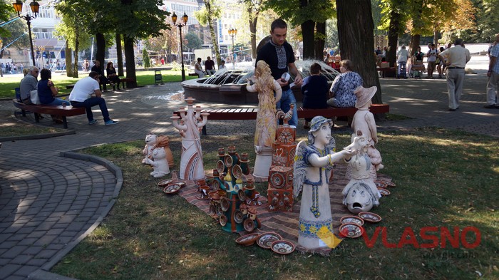 виставка робіт народної творчості у Вінниці фото
