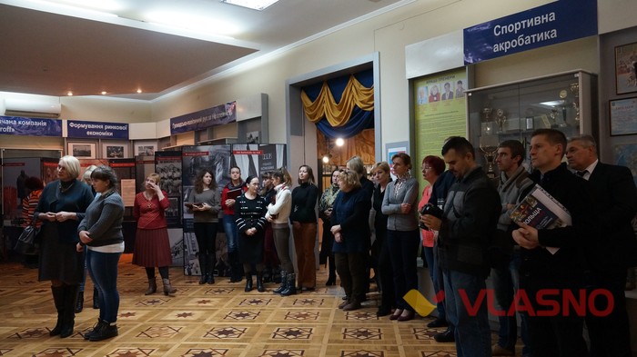 польська виставка В обіймах великого брата у Вінниці фото