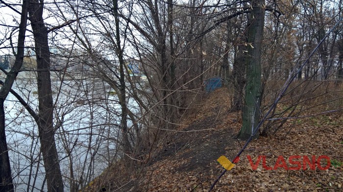 фонтан біля острова Кемпа у Вінниці фото
