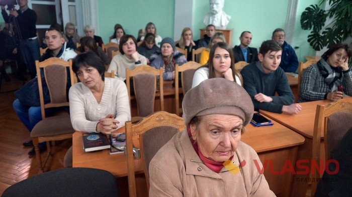 Василь Шкляр у Вінниці фото