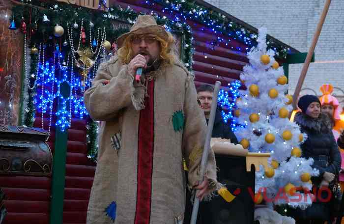 відкриття резиденції Діда Мороза у Вінниці фото