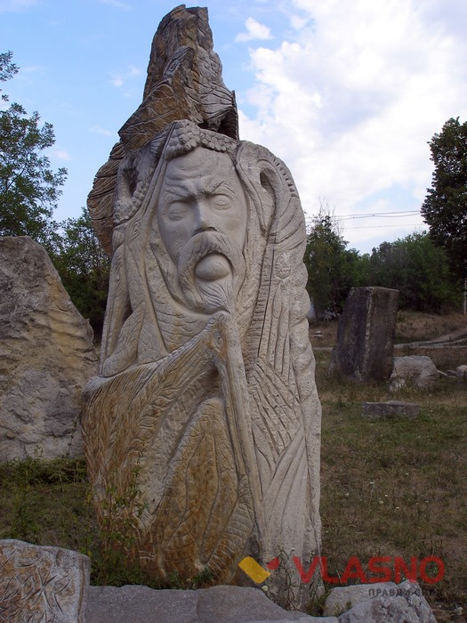 скуьптура Олексія Альошкіна фото