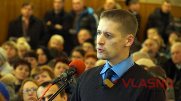 пропонував назвати іменем загиблого в АТО вінничанина Тараса Сича. Пропозицію не підтримали, вулиця матиме ім'я Івана Хоменка.