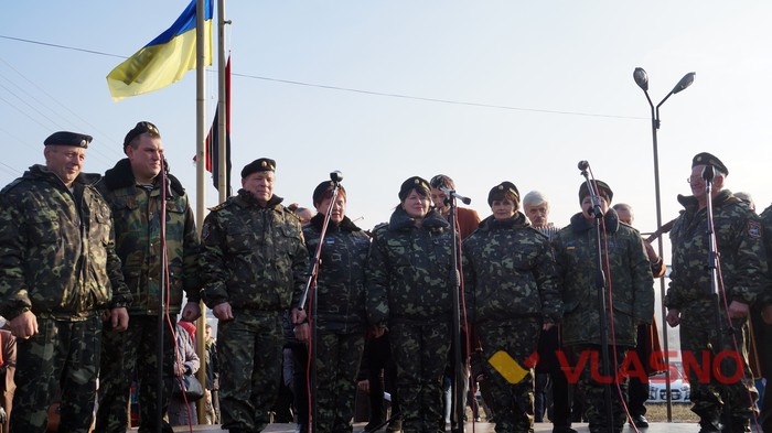 відкриття памятника Гонті та Залізняку в Умані фото
