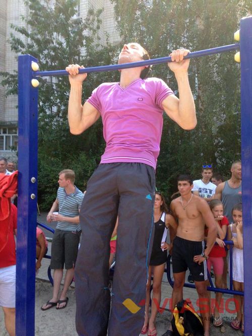 Sport-u-kozhen-dvir-1