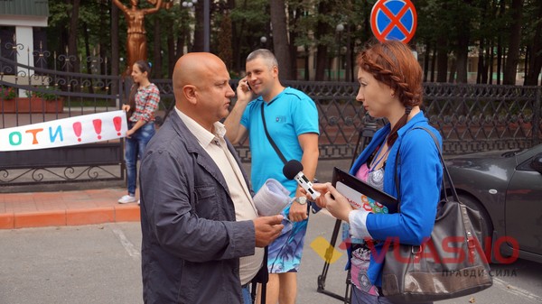 закриття дельфінарію у Хмільнику фото