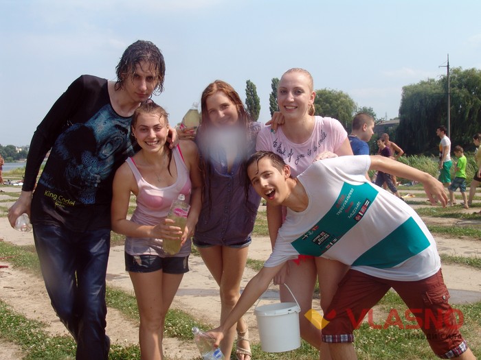 обливання на честь свята Івана Купайла у Вінниці фото