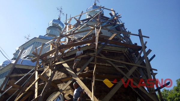 Миколаївська церква фото