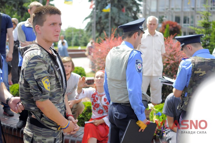 мітинг «пустих кастрюль» у Вінниці фото