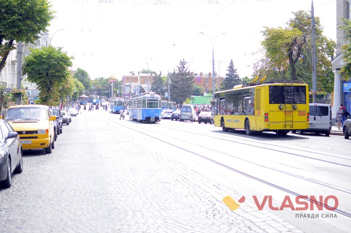 мітинг «пустих кастрюль» у Вінниці фото