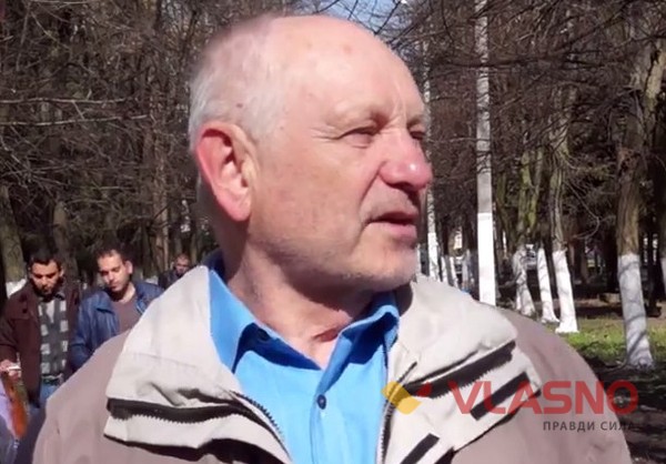 Відпочинок  у парку Ющенка можна було завершити у  каналізаційному люці 