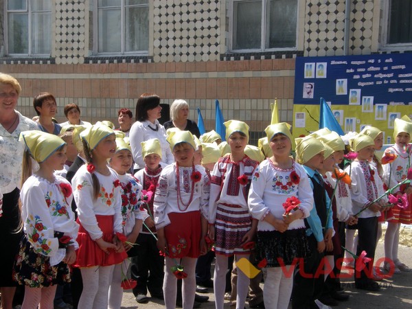відкриття пам'ятної дошки Аркадію Добровольському у селі Клекотина Шаргородського району на Вінниччині фото