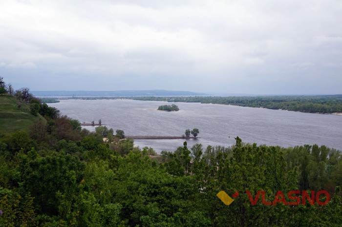 Вінничани здолали 600 кілометрів із бойовим прапором АТО  фото