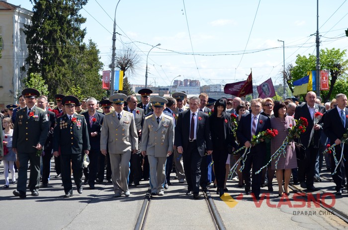 Хода миру до Дня Перемоги у Вінниці фото