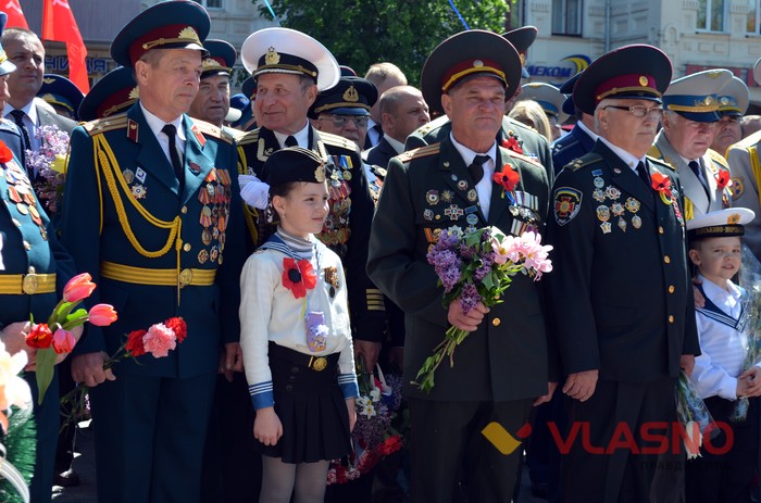 Хода миру до Дня Перемоги у Вінниці фото
