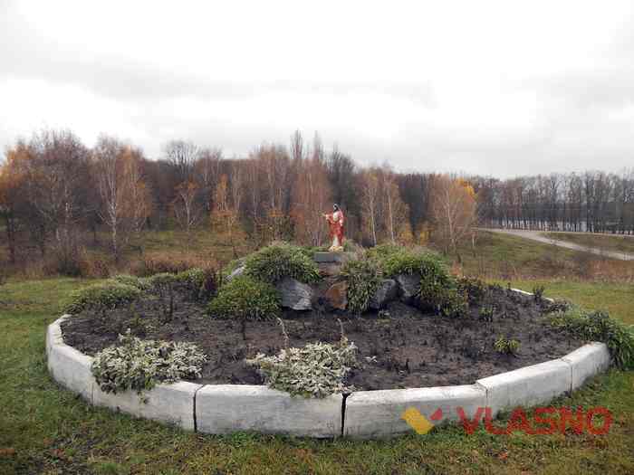 храм Святої Покрови у селі Черепашинці фото