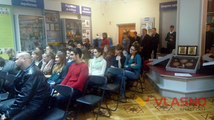 вінницький краєзнавчий музей - виставка щодо подій Майдану