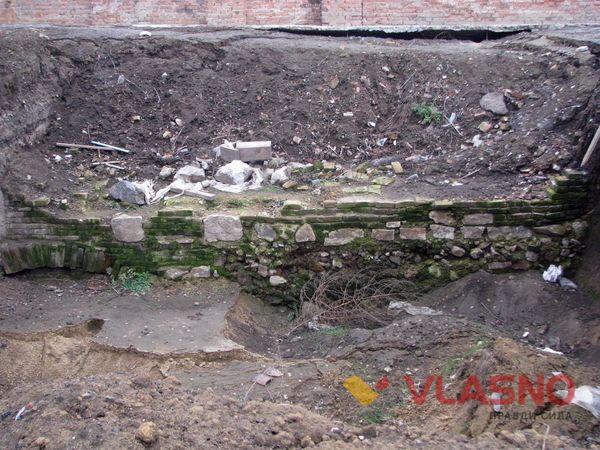 На вінницьких Мурах з'явилися нові тріщини (ФОТО)
